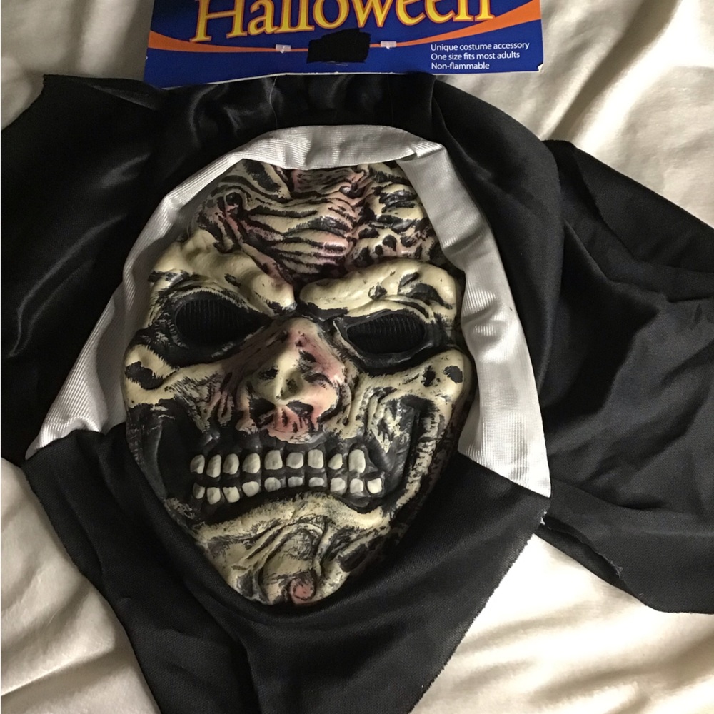 Halloween mask Easter Unlimited scary monster, NOS new old stock attached tag - Picture 2 of 4